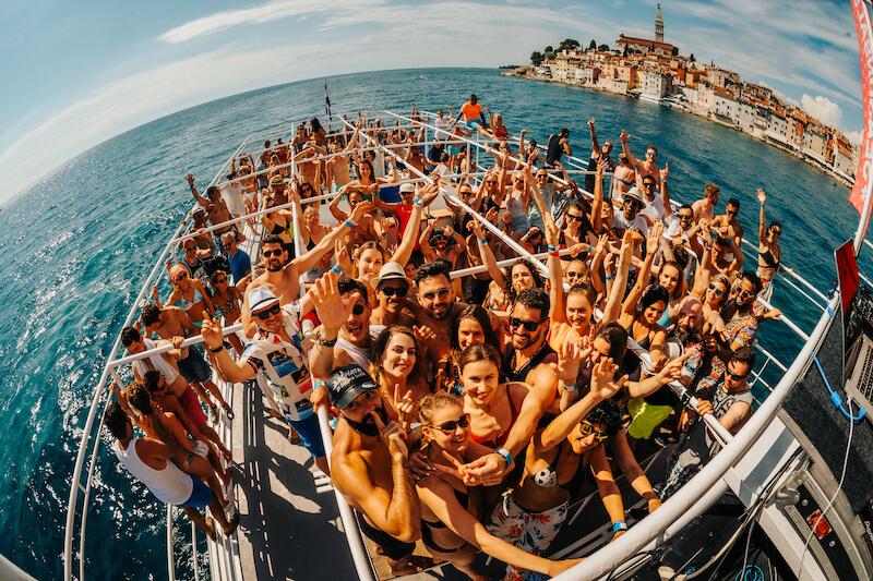 Boat parties - banner