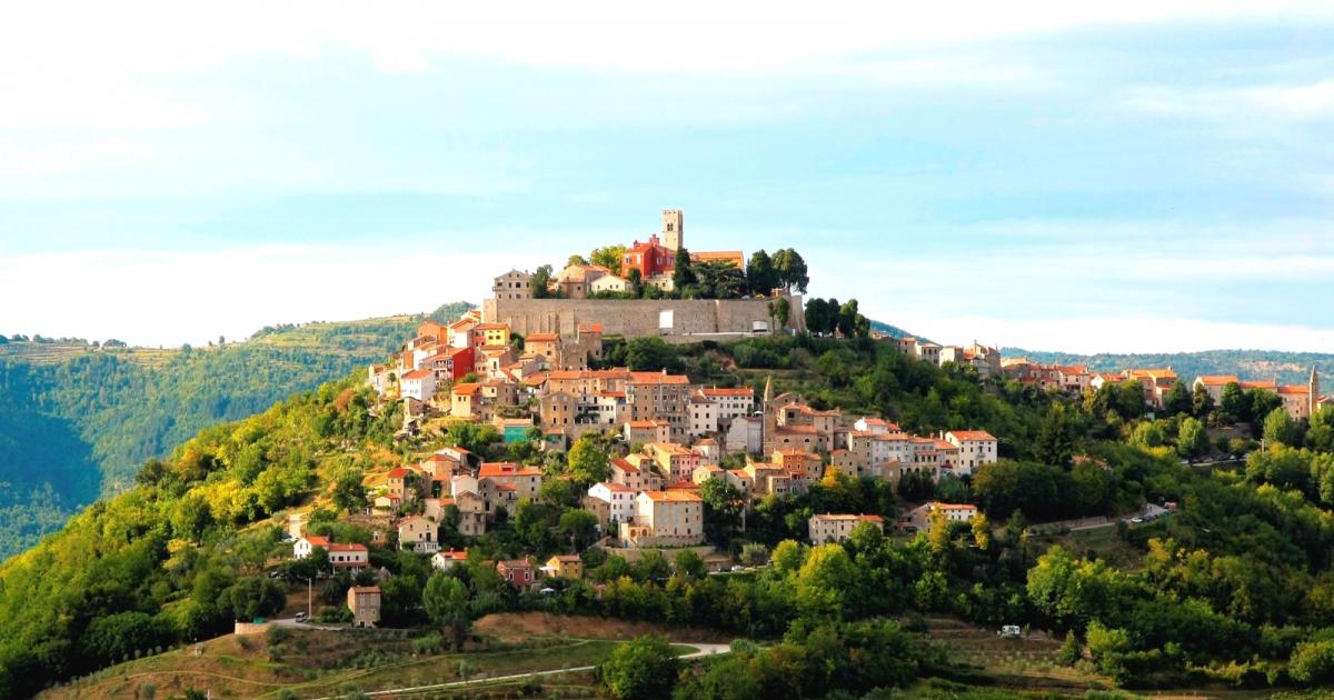 Как выглядит город хум Motovun