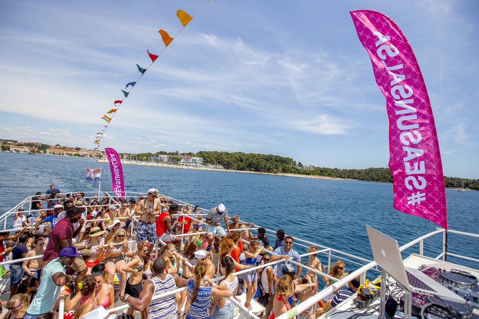 Sunset bachata cruise - new in 2016!