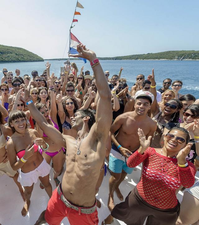 Bachata Boat Trip