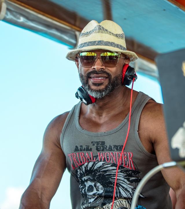 DJ Carlos King