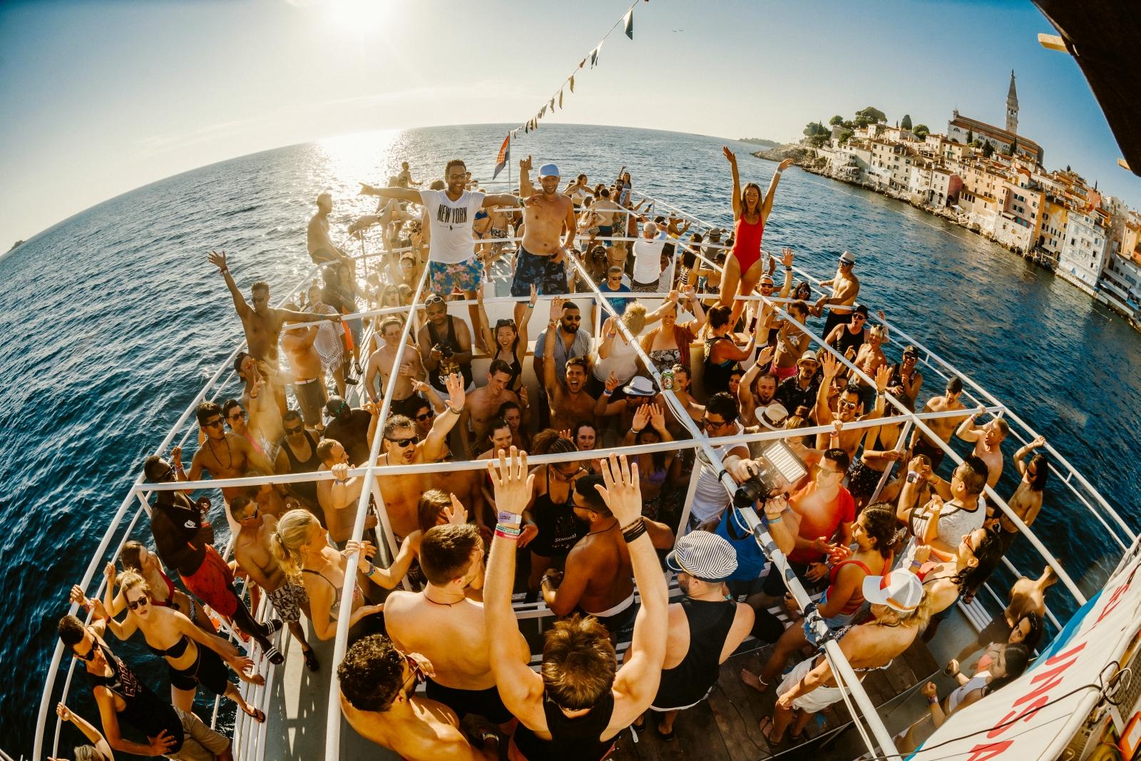 Bachata Party Boat Trip